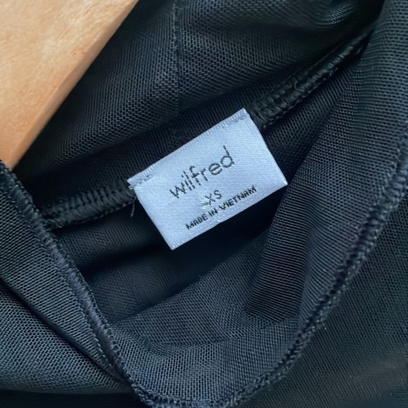 Wilfred Sonnet Sheer Turtleneck - Picture 4 of 4